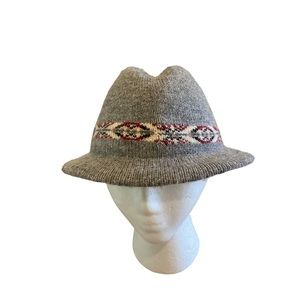 Vintage Au Courant bucket hat